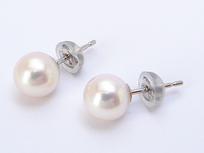 サムシングOldなパールピアス