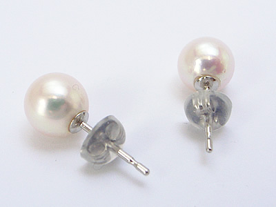 サムシングOldなパールピアス