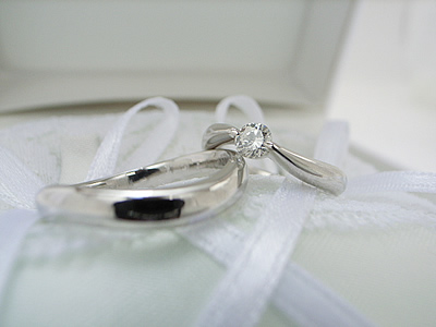 母の婚約指輪をご自分の婚約指輪に