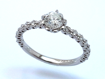 婚約指輪と使い分ける普段リング