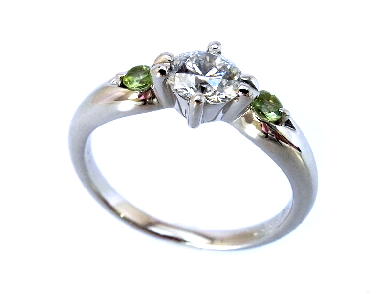 リングをプラチナのガードル巻きのネックレスにしたい