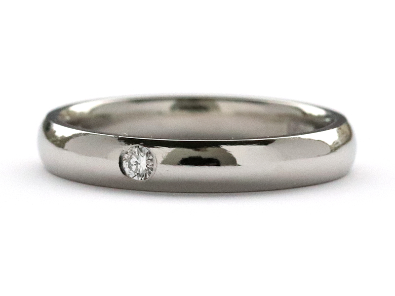 婚約指輪にリフォームした祖母のリング枠を溶かして結婚指輪に