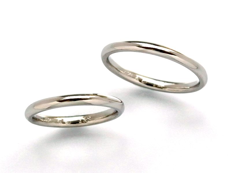 おばあちゃんの立爪プラチナリング枠を溶かしてペア結婚指輪へ