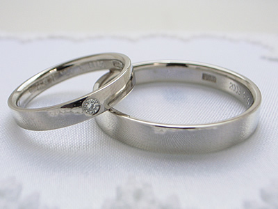 シンプルな結婚指輪のオーダー