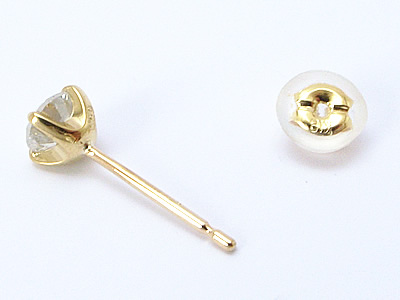 母のダイヤモンドで作るピアス