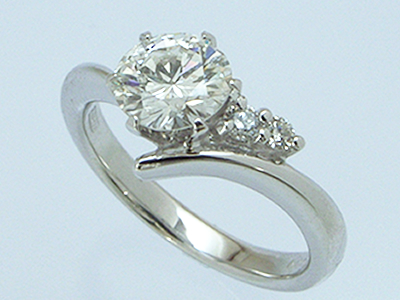 譲り受けた指輪で作る婚約指輪