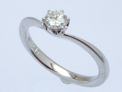 ふたりで考える婚約指輪