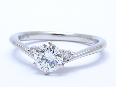 母の宝石から作る婚約指輪