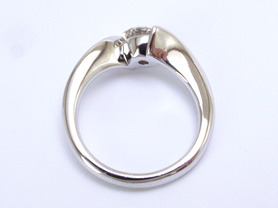 受け継ぐダイヤでつくる婚約指輪