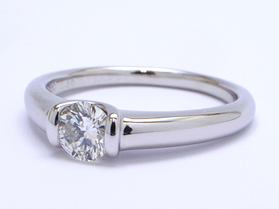 受け継ぐ宝石から作る婚約指輪