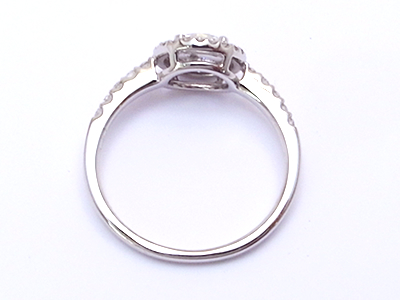 母親の宝石から作る婚約指輪