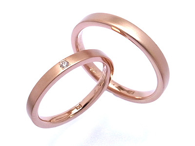 つや消し加工のゴールド結婚指輪