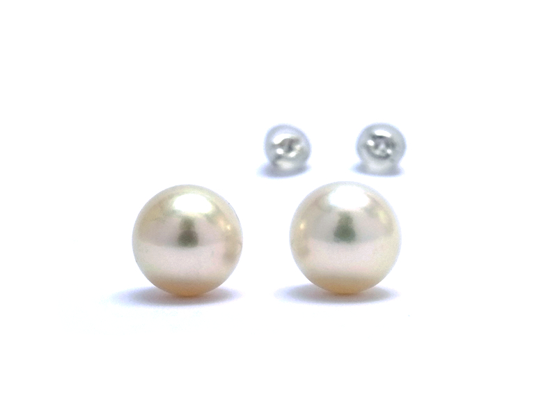 何十年も前に百貨店で購入したイヤリングをピアスに変える